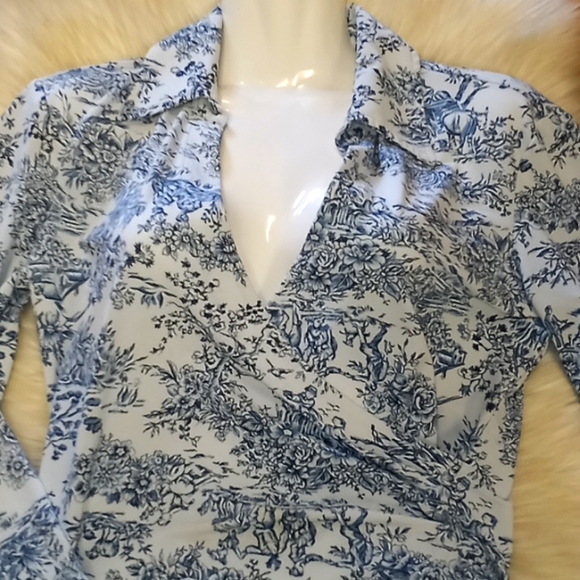 BCBGMaxazria Floral Printed Long Sleeved Jersey Top - Picture 10 of 12
